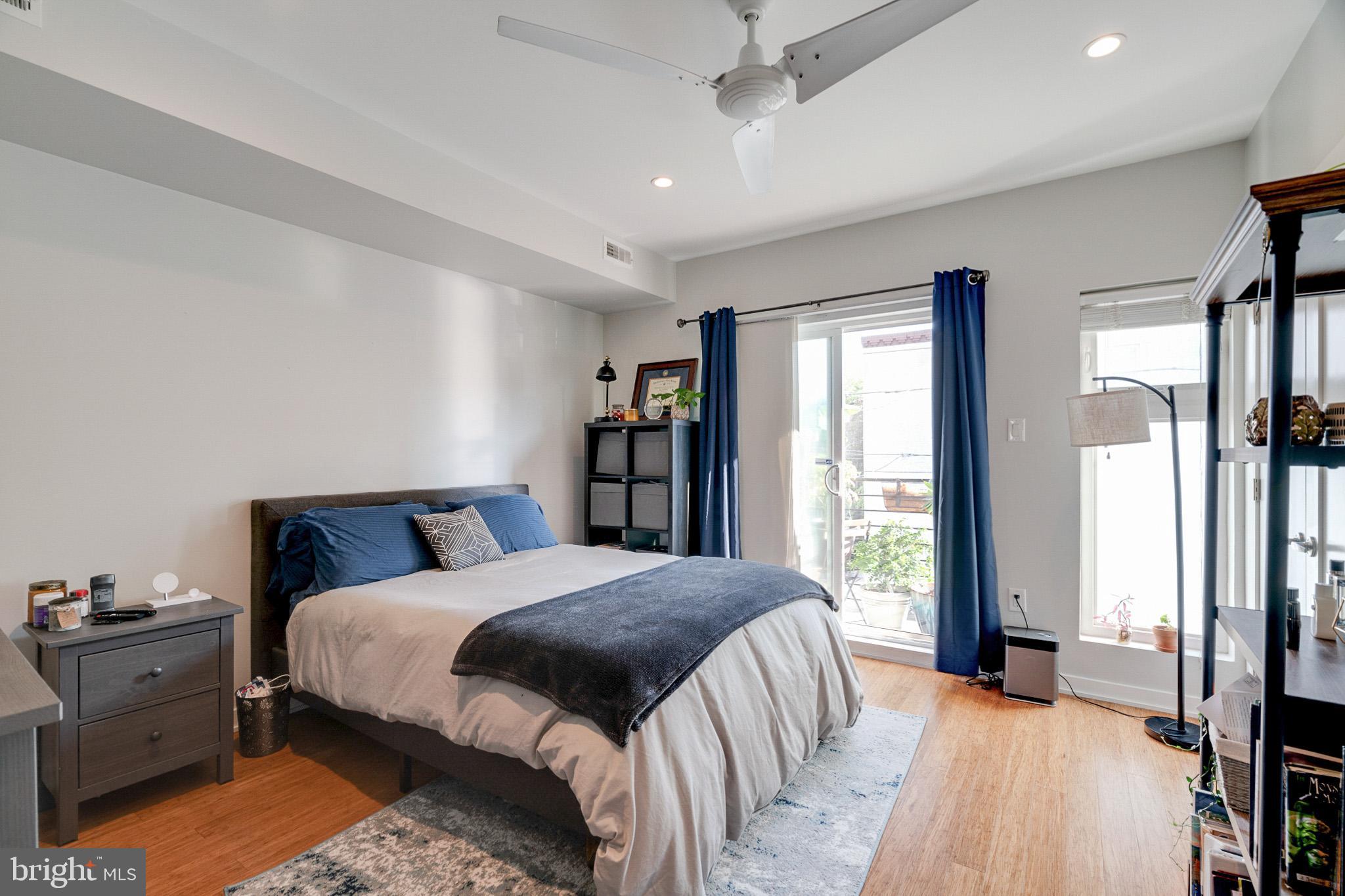1637 Carpenter Street Philadelphia, PA 19146 - Photo 20 of 44 Unit 2: Bedroom Suite
