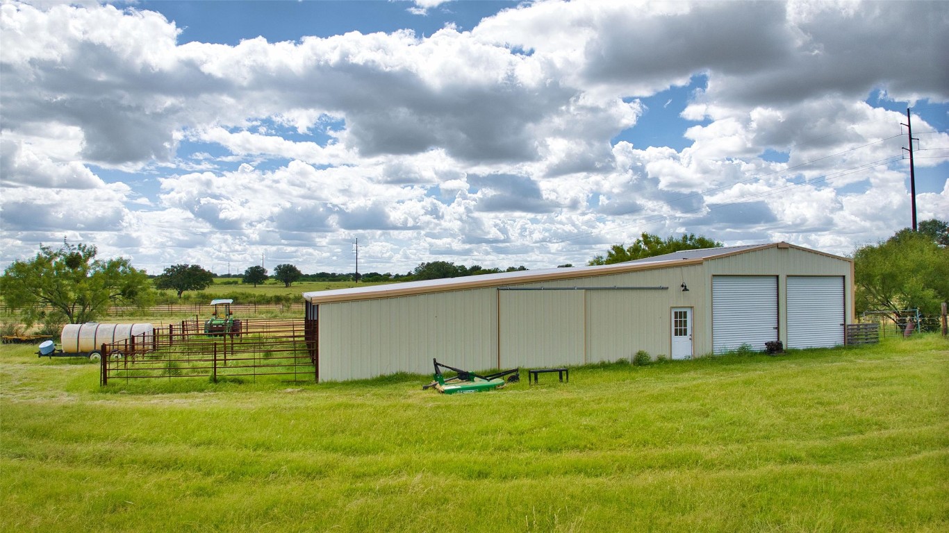 12119 Highway 29 Llano, TX 78643 - Photo 18 of 40 a view of a backyard with garden
