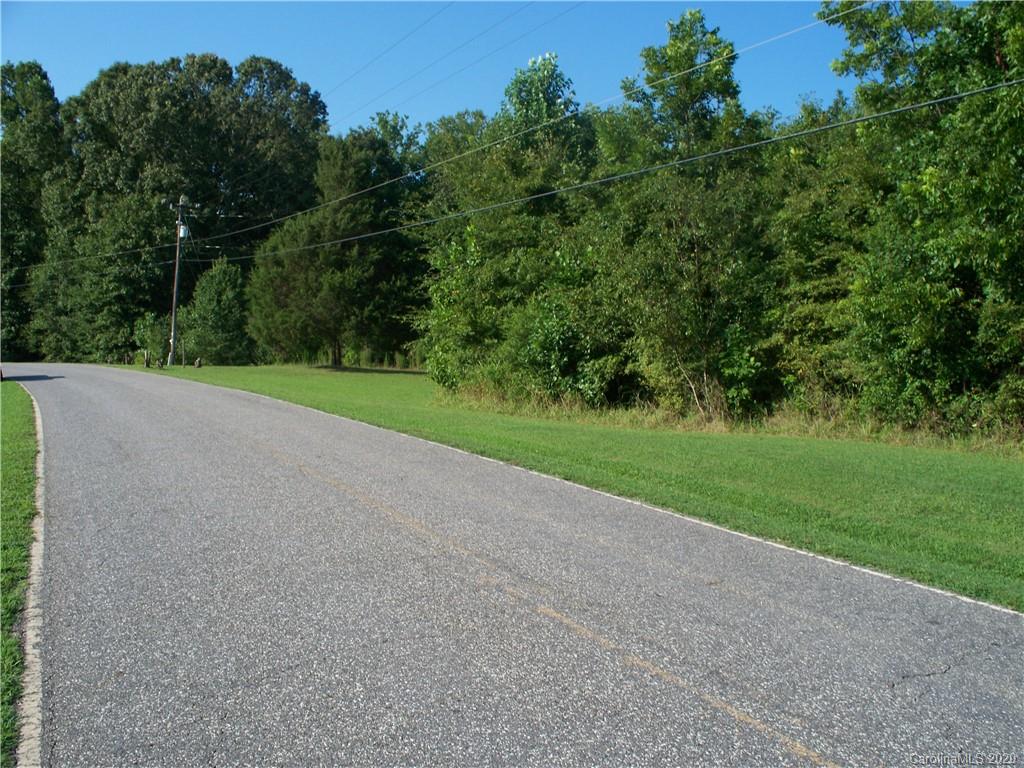 381 Roper Drive Lincolnton, NC 28092 - Photo 2 of 9 Gallery Image 2