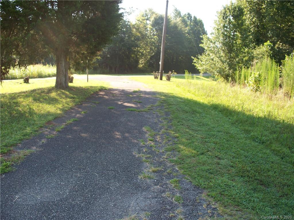 381 Roper Drive Lincolnton, NC 28092 - Photo 6 of 9 Gallery Image 6