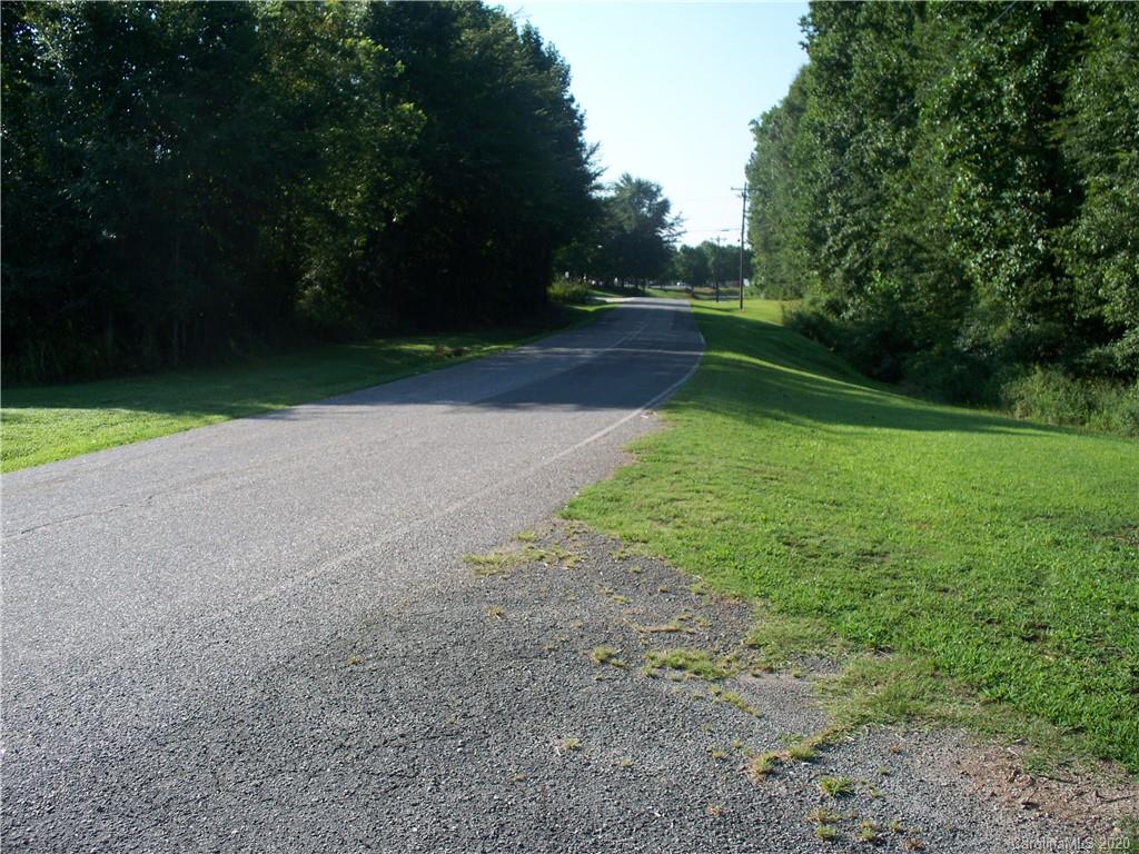 381 Roper Drive Lincolnton, NC 28092 - Photo 7 of 9 Gallery Image 7