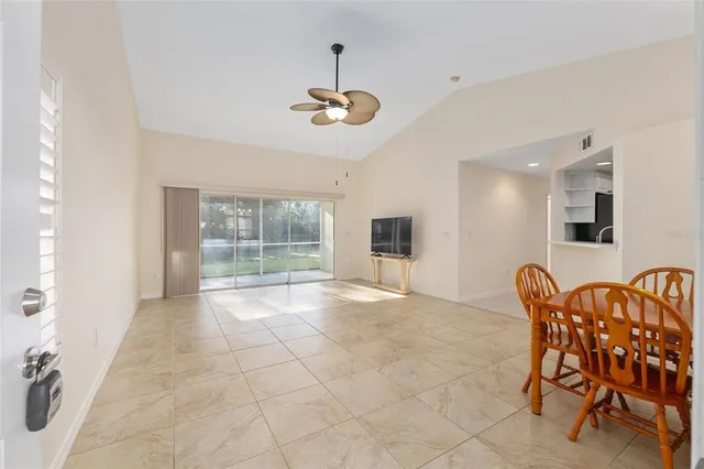 $1,850 | 5411 Admiral Way, Unit 4101, Oxford, FL 34484