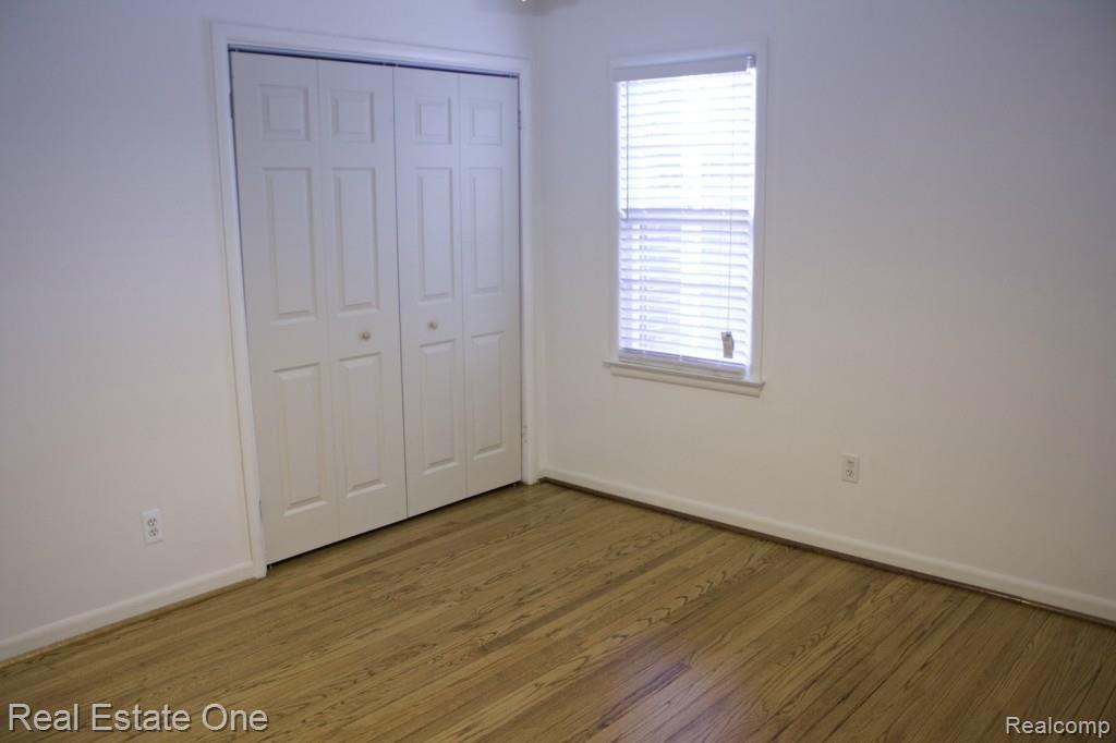 3630 Rockingham Road Royal Oak, MI 48073 - Photo 10 of 21 Bedroom1.jpg