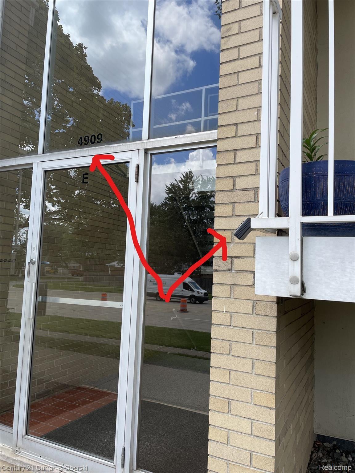 4909 Crooks Road, Unit E2 Royal Oak, MI 48073 - Photo 17 of 17 LB location