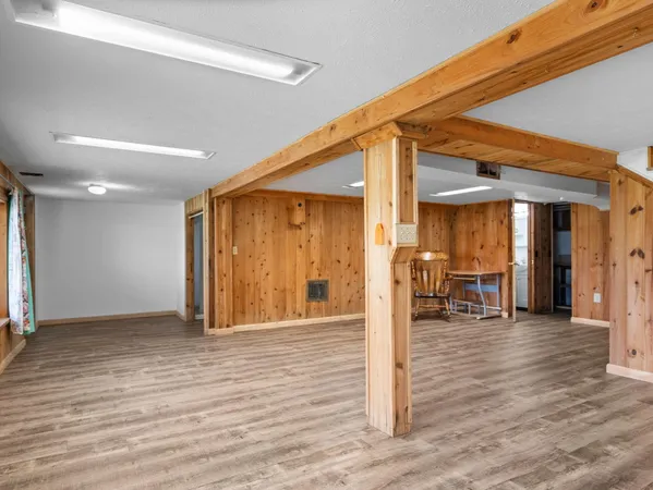 $425,000 | 20041 East Chippewa Drive, Evart, MI 49631