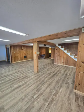 $425,000 | 20041 East Chippewa Drive, Evart, MI 49631