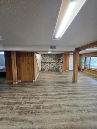 $425,000 | 20041 East Chippewa Drive, Evart, MI 49631