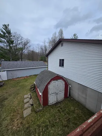 $425,000 | 20041 East Chippewa Drive, Evart, MI 49631