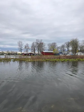 $425,000 | 20041 East Chippewa Drive, Evart, MI 49631
