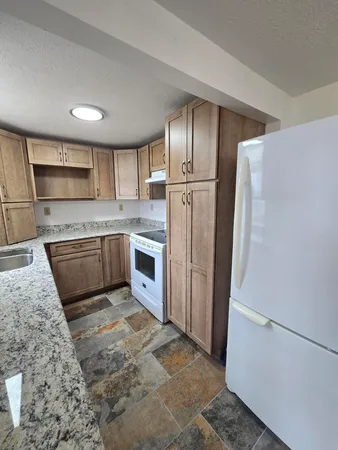 $425,000 | 20041 East Chippewa Drive, Evart, MI 49631