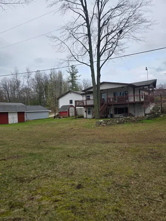 $425,000 | 20041 East Chippewa Drive, Evart, MI 49631