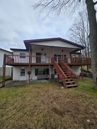 $425,000 | 20041 East Chippewa Drive, Evart, MI 49631