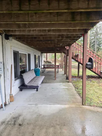 $425,000 | 20041 East Chippewa Drive, Evart, MI 49631