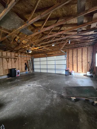 $425,000 | 20041 East Chippewa Drive, Evart, MI 49631