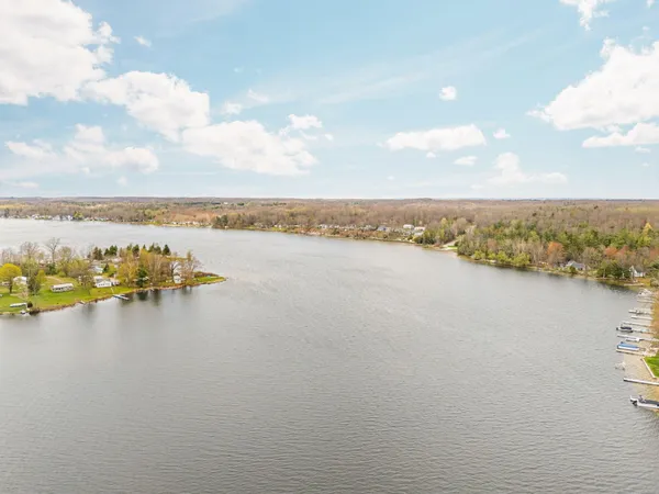 $425,000 | 20041 East Chippewa Drive, Evart, MI 49631