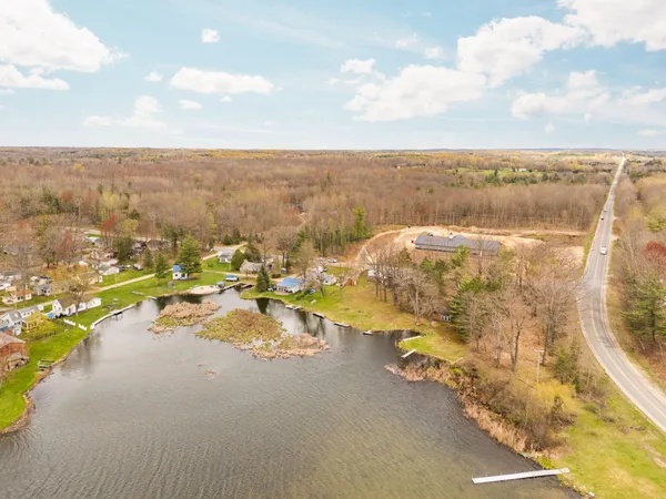 $425,000 | 20041 East Chippewa Drive, Evart, MI 49631
