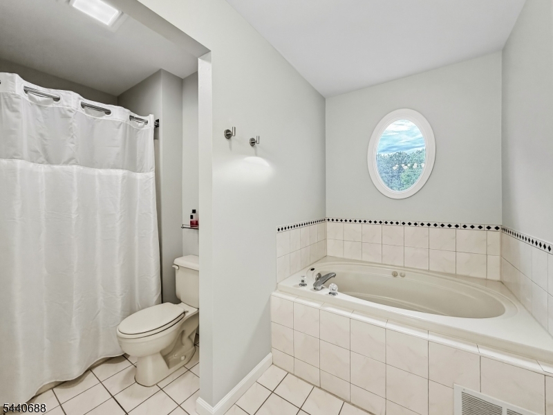 323 Frank Applegate Road Jackson, NJ 08527 - Photo 22 of 47