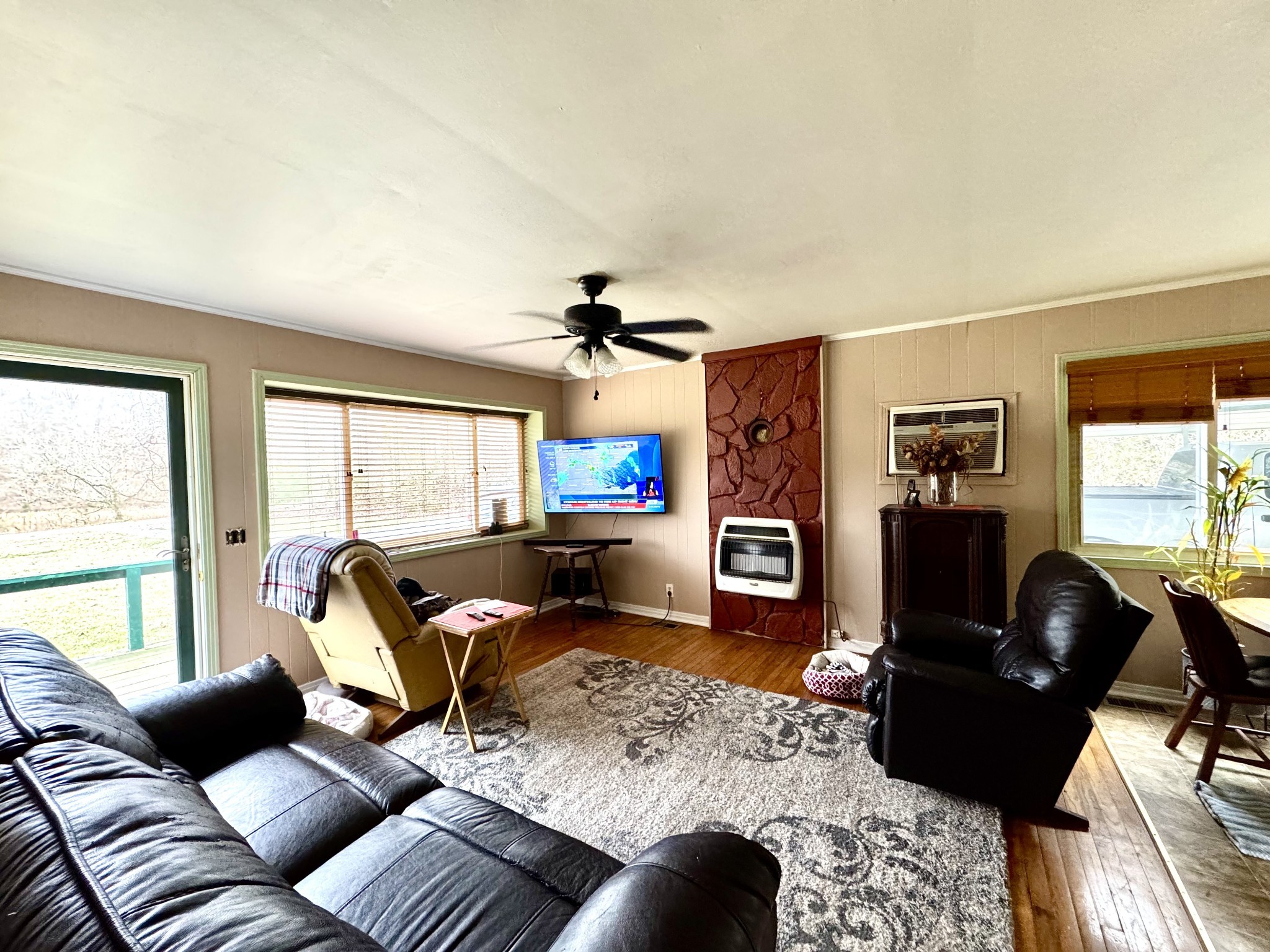 2464 Bucket Branch Road Waverly, TN 37185 - Photo 8 of 29 Gallery Image 8
