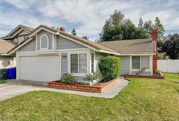 $3,100 | 11325 Rockridge Lane, Fontana, CA 92337