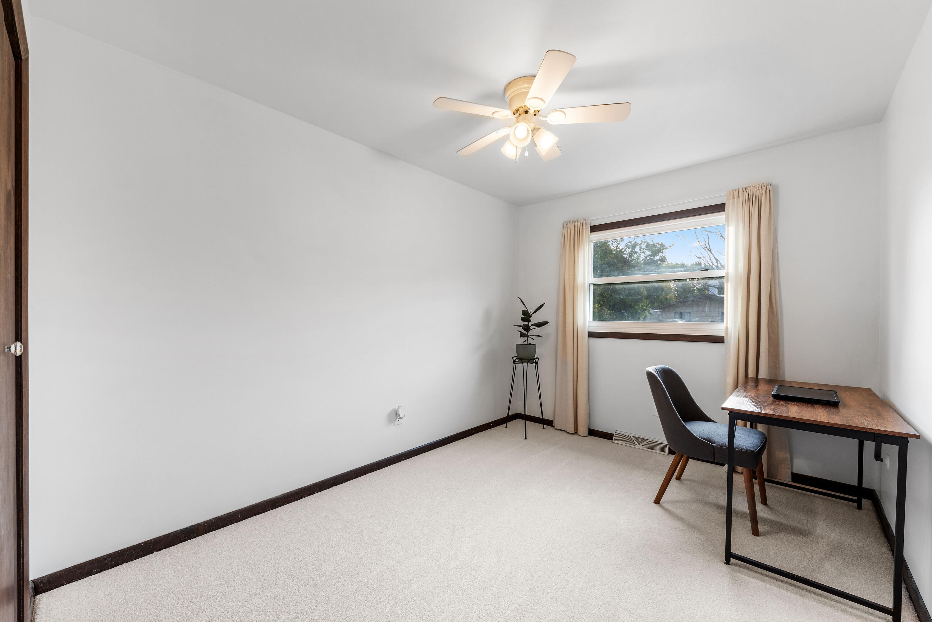 9851 Arthur Place Crown Point, IN 46307 - Photo 12 of 25 3000x2002