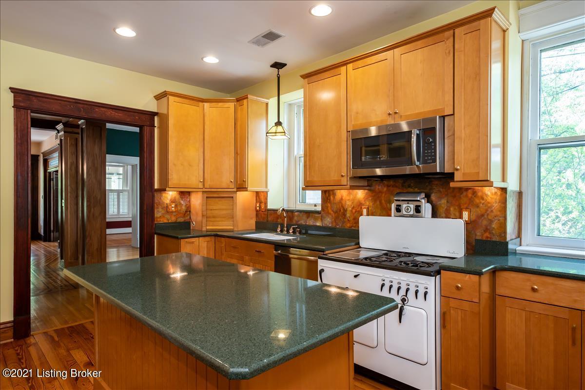1207 Cherokee Road Louisville, KY 40204 - Photo 16 of 44 AA Cherokee Kitchen 17
