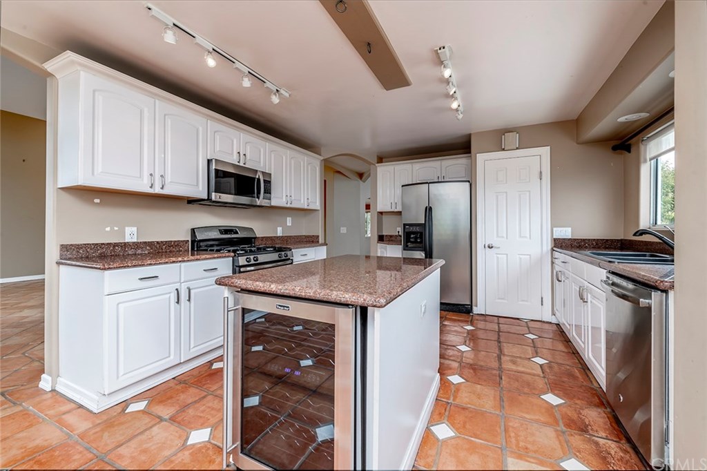 5351 Bindewald Road Torrance, CA 90505 - Photo 6 of 17