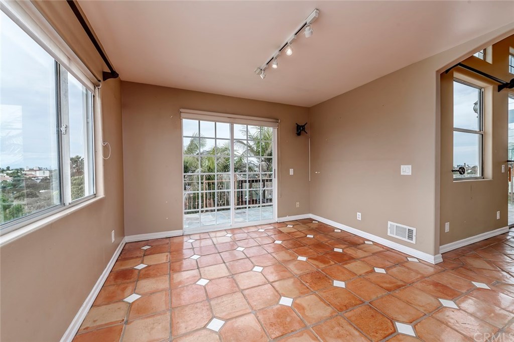 5351 Bindewald Road Torrance, CA 90505 - Photo 7 of 17