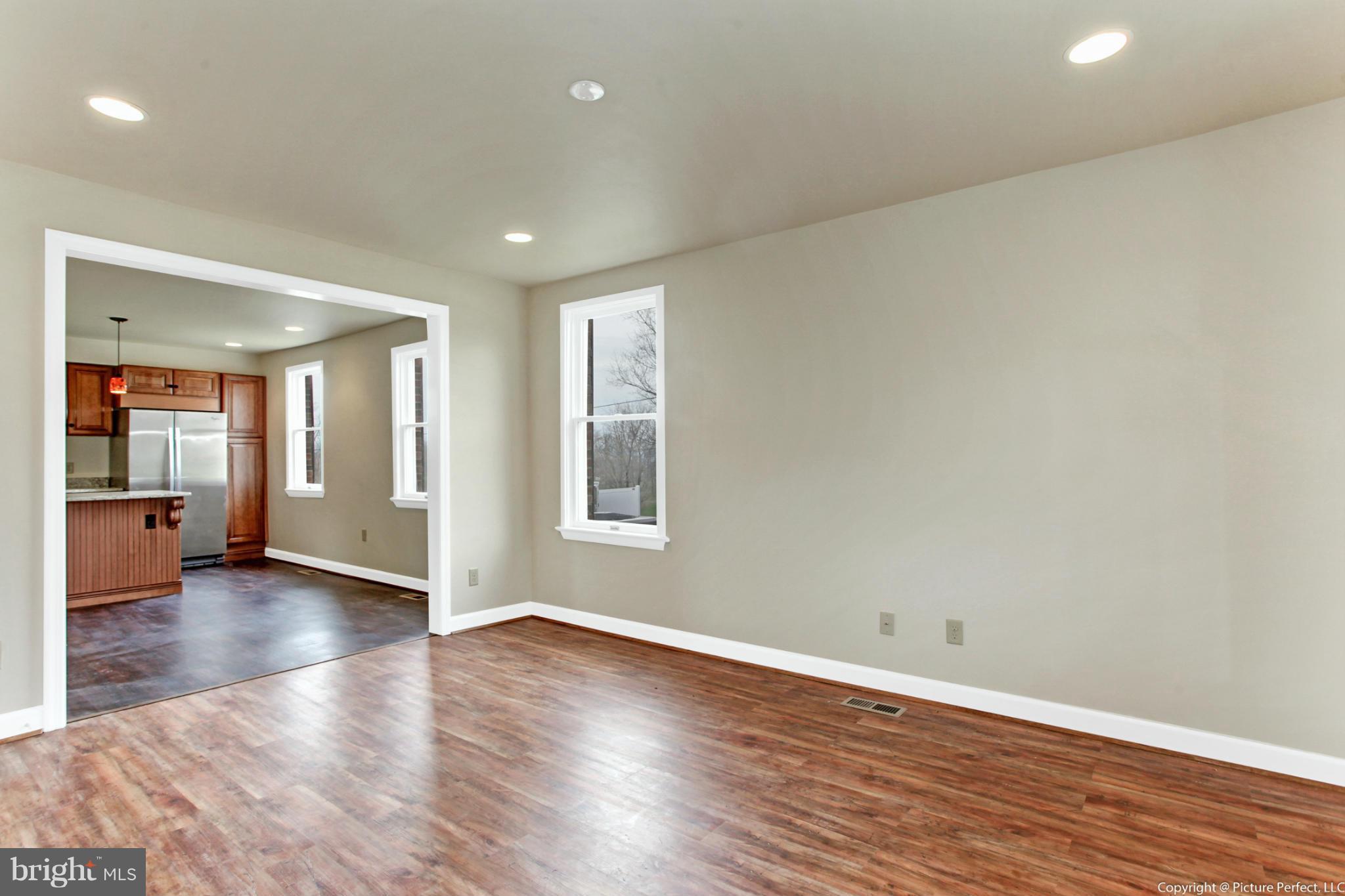 7913 Fingerboard Road Frederick, MD 21704 - Photo 16 of 29 Family Room