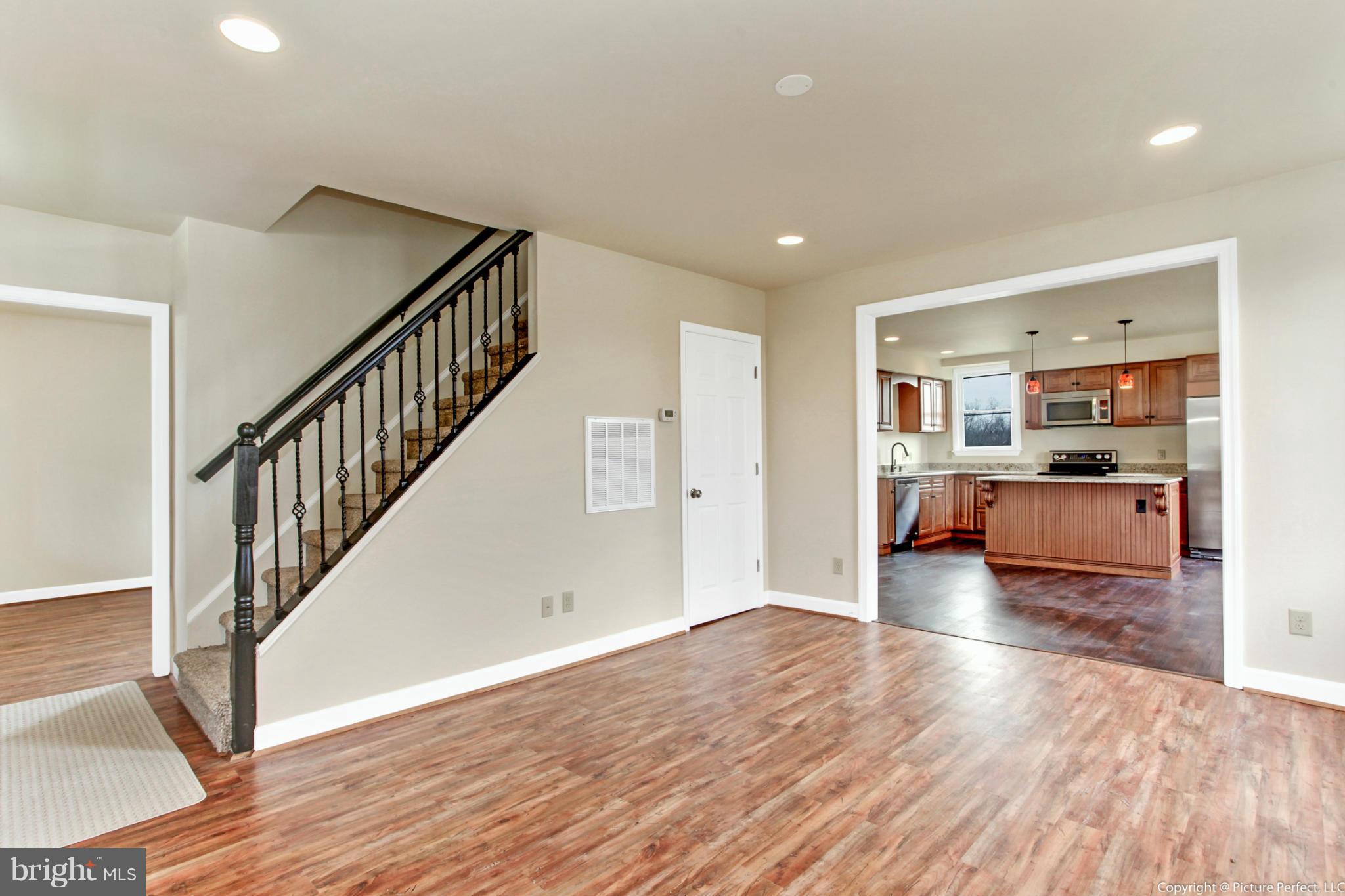 7913 Fingerboard Road Frederick, MD 21704 - Photo 17 of 29 Family Room