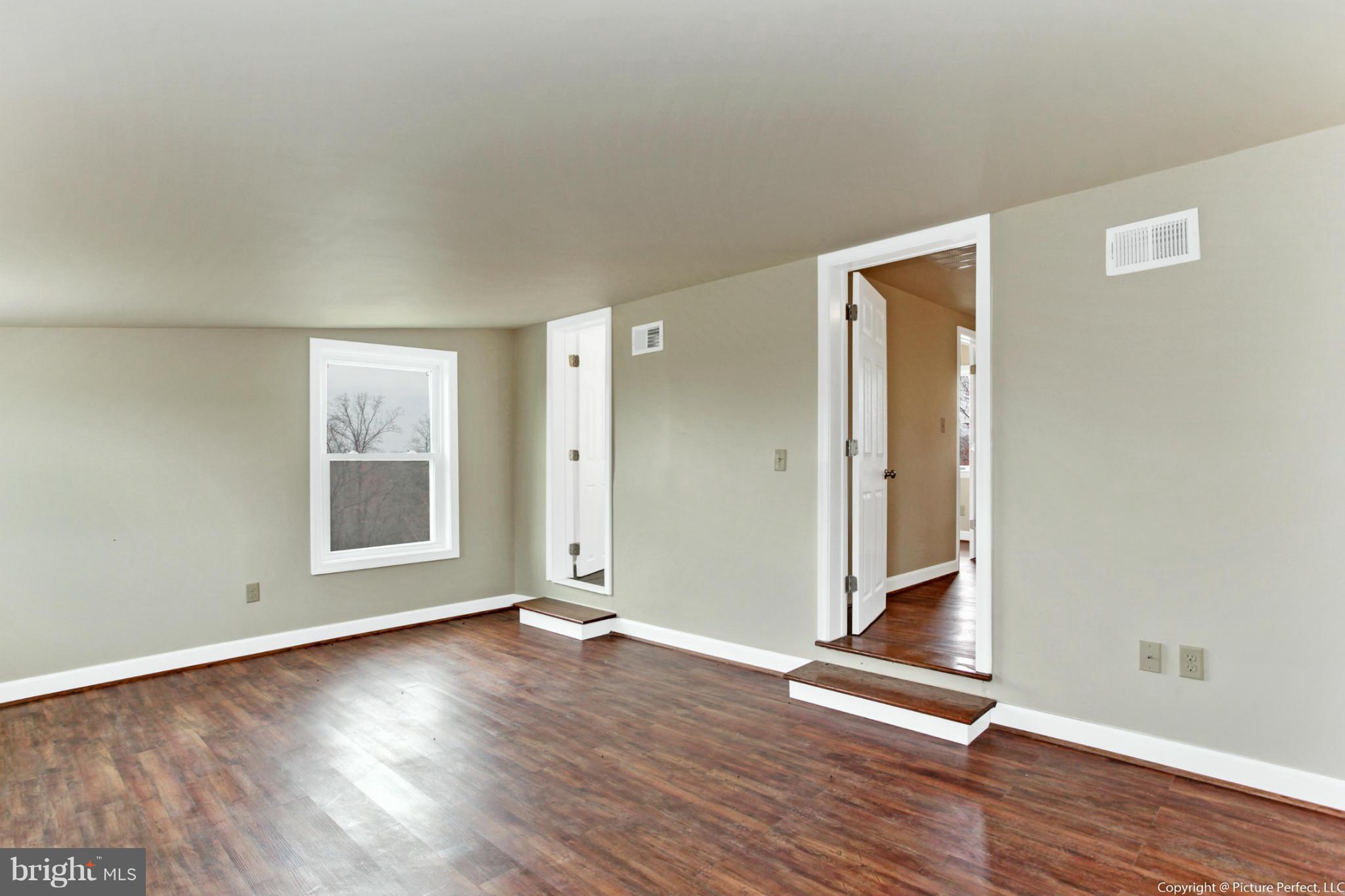 7913 Fingerboard Road Frederick, MD 21704 - Photo 18 of 29 Interior (General)