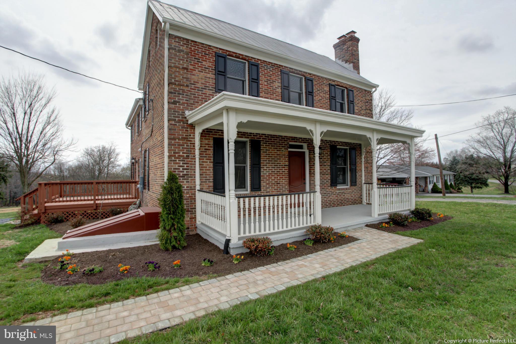 7913 Fingerboard Road Frederick, MD 21704 - Photo 3 of 29 Exterior (Front)