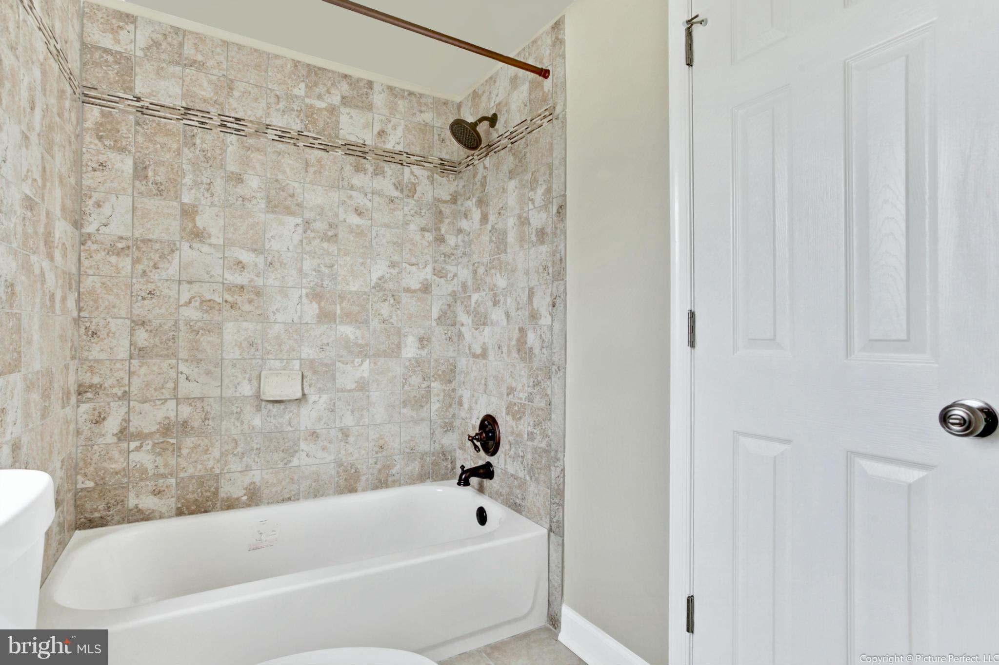 7913 Fingerboard Road Frederick, MD 21704 - Photo 28 of 29 Bath (Master)