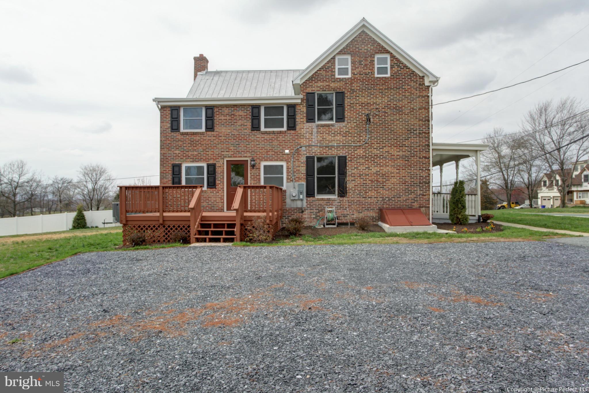 7913 Fingerboard Road Frederick, MD 21704 - Photo 5 of 29 Exterior (General)