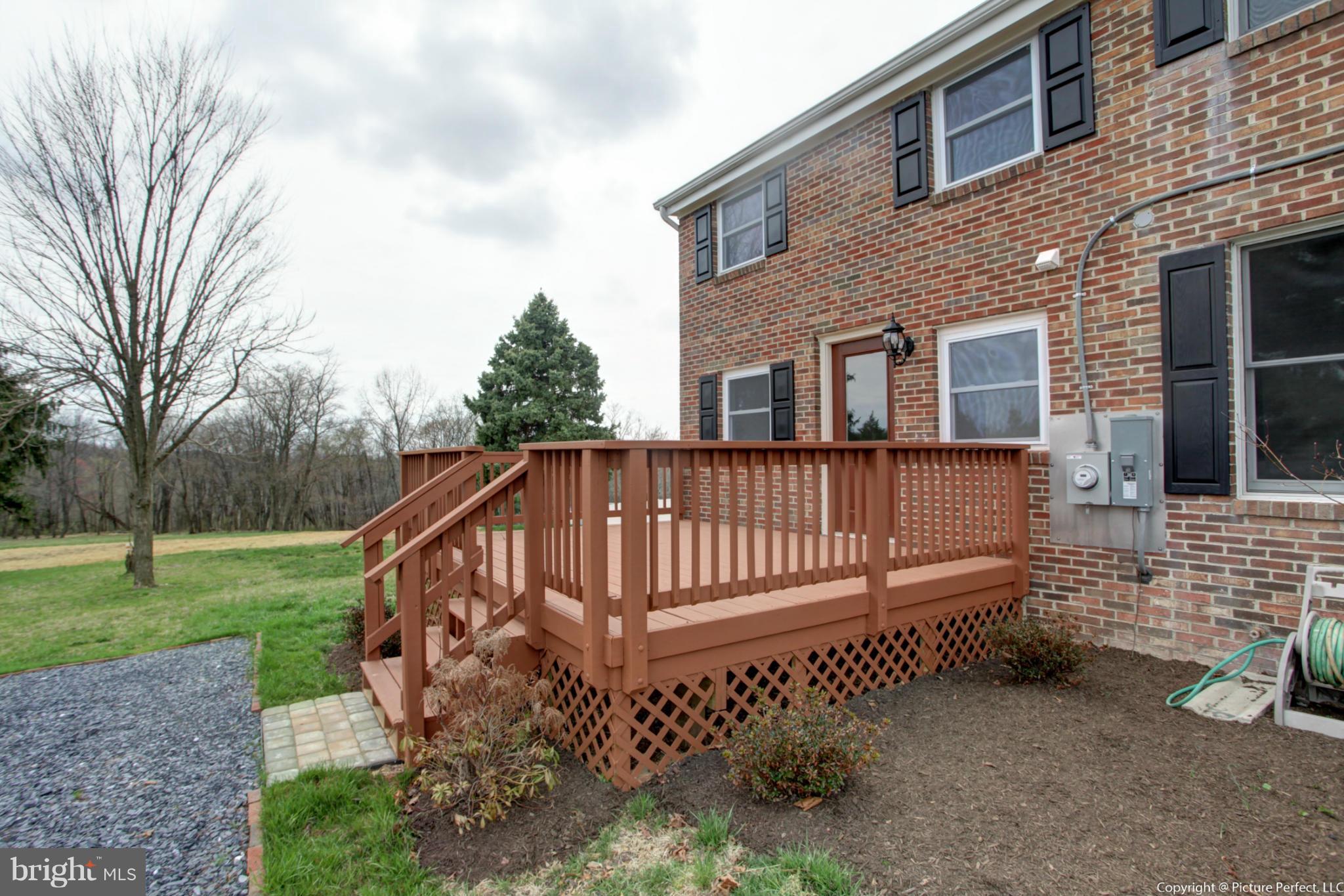 7913 Fingerboard Road Frederick, MD 21704 - Photo 6 of 29 Exterior (General)
