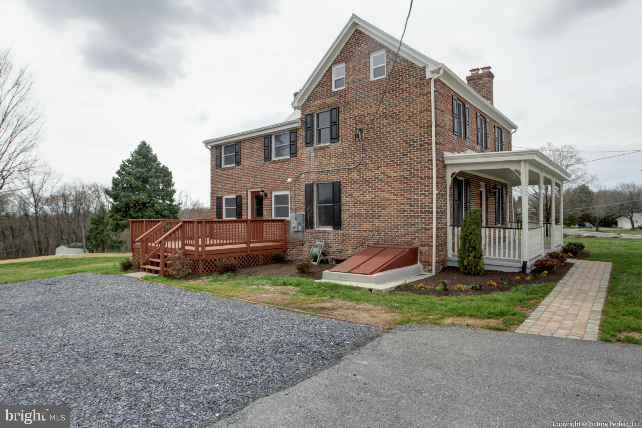 7913 Fingerboard Road Frederick, MD 21704 - Photo 8 of 29 Exterior (General)