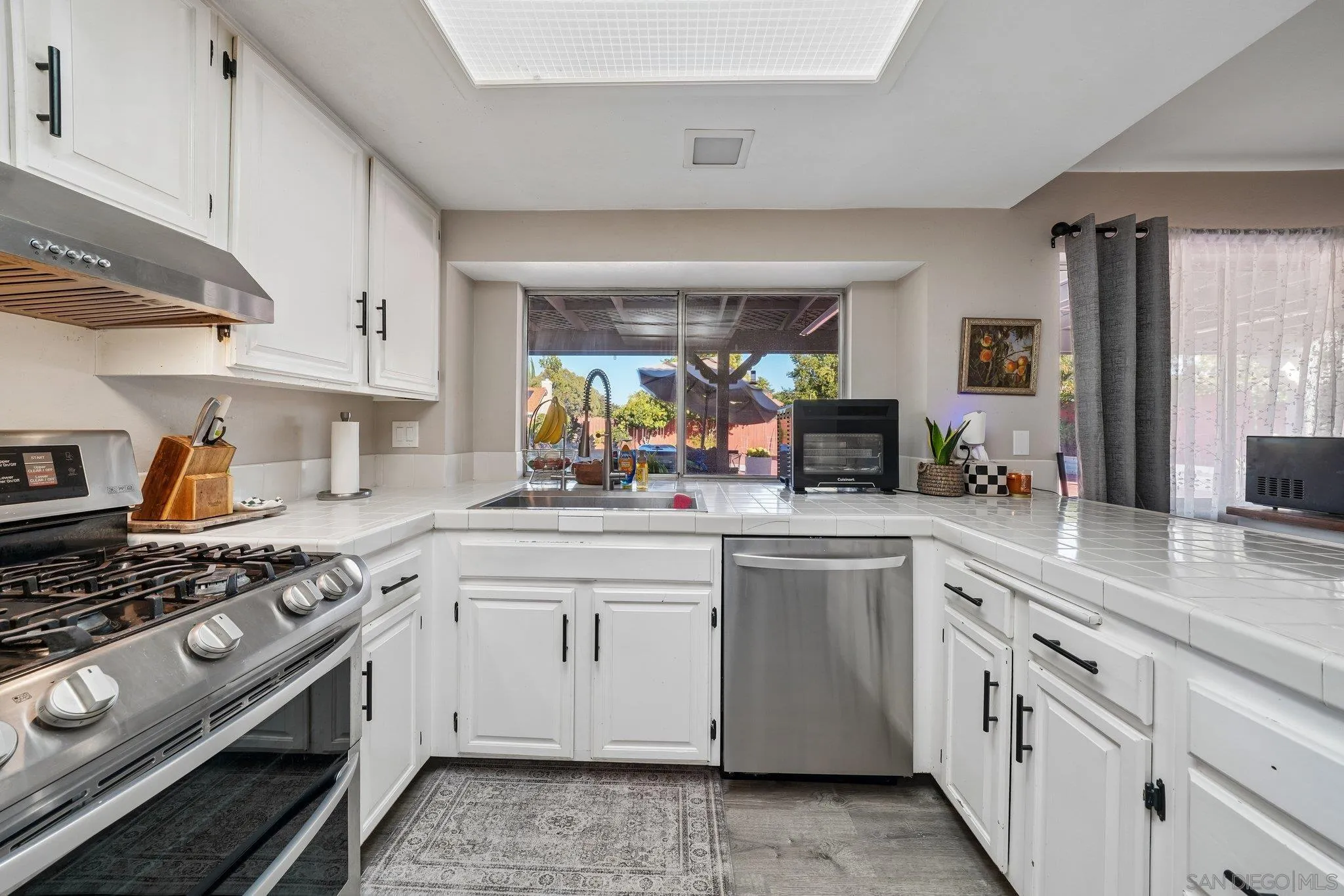 45630 Rainbow Canyon Road Temecula, CA 92592 - Photo 12 of 36 Gallery Image 12
