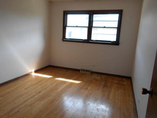 3239 Beller Drive Darien, IL 60561 - Photo 11 of 20