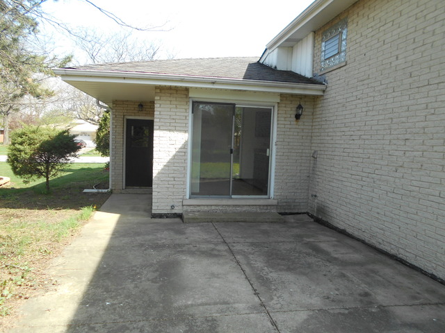 3239 Beller Drive Darien, IL 60561 - Photo 17 of 20