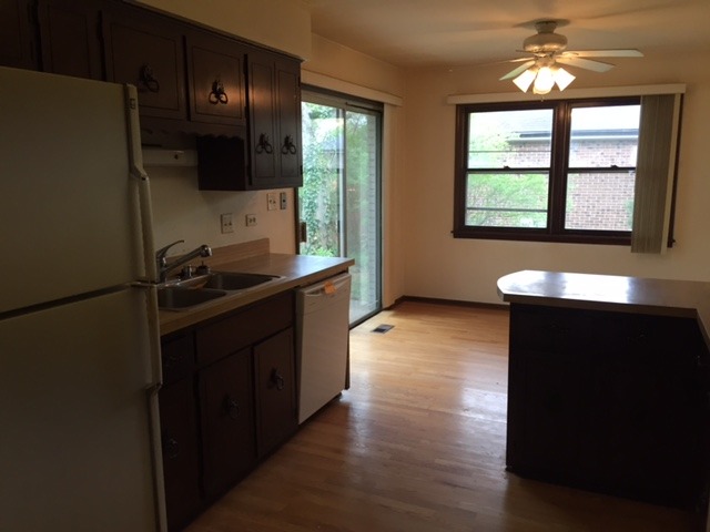 3239 Beller Drive Darien, IL 60561 - Photo 4 of 20