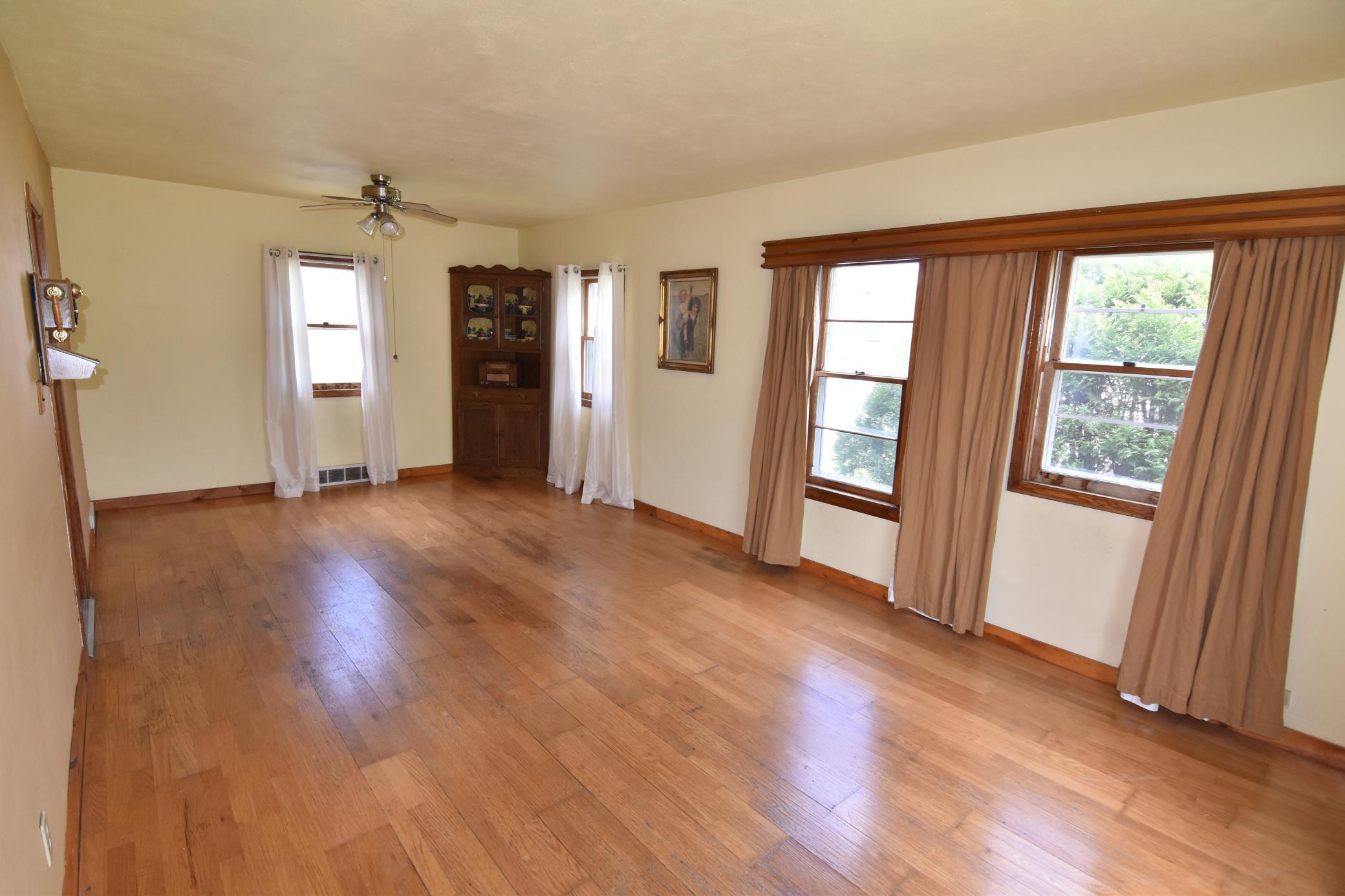 321 1st Avenue Southwest Baudette, MN 56623 - Photo 8 of 17