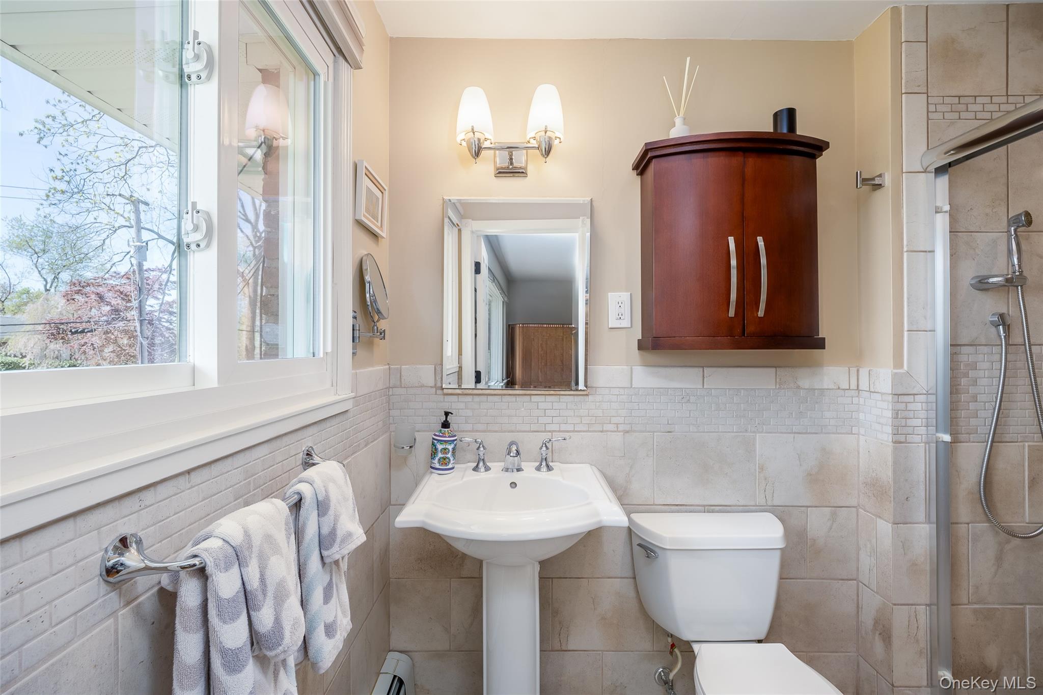 4 Knoll Top Road Stony Brook, NY 11790 - Photo 15 of 40