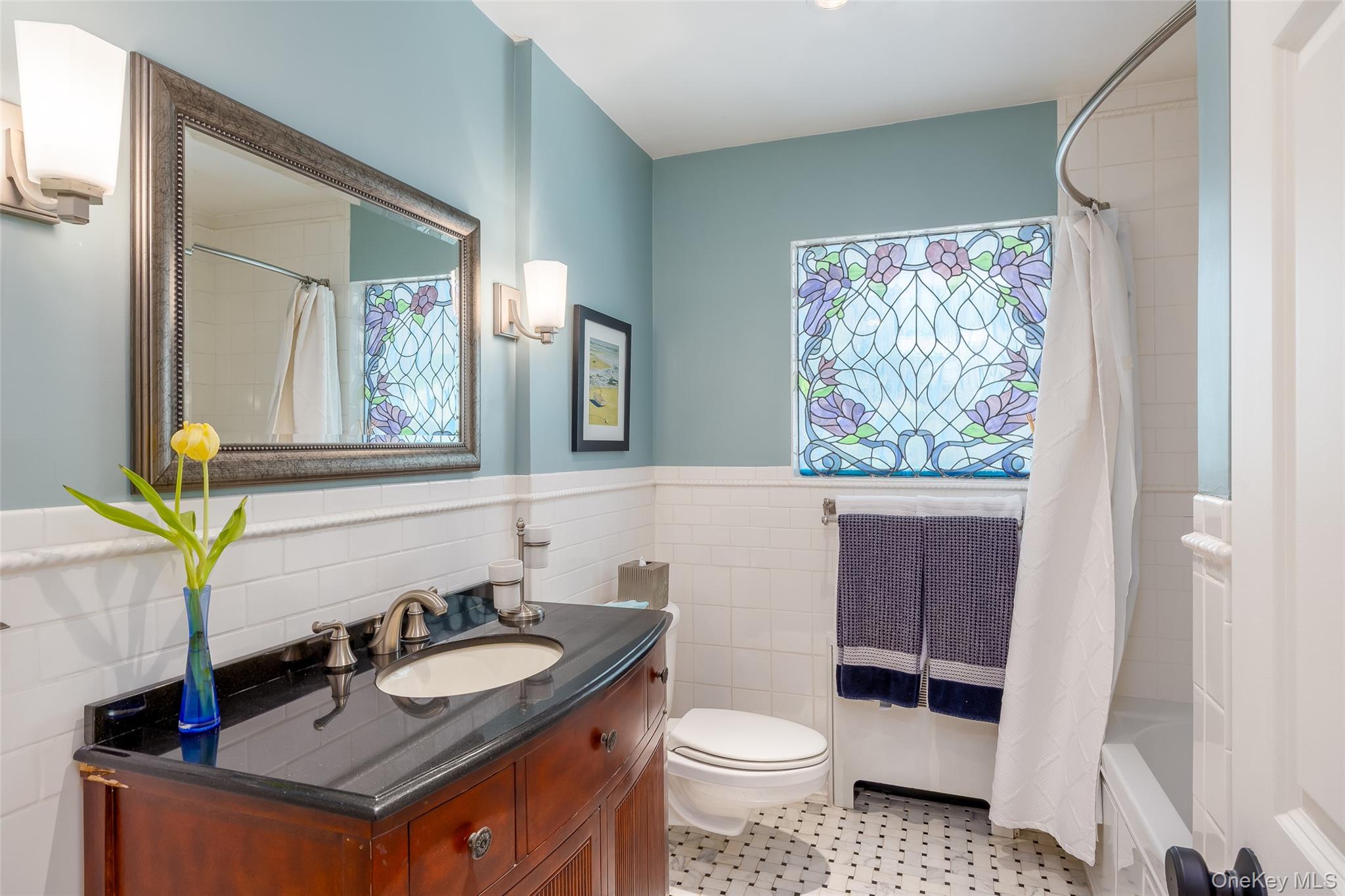 4 Knoll Top Road Stony Brook, NY 11790 - Photo 18 of 40 Renovated hall bathroom with classic design.