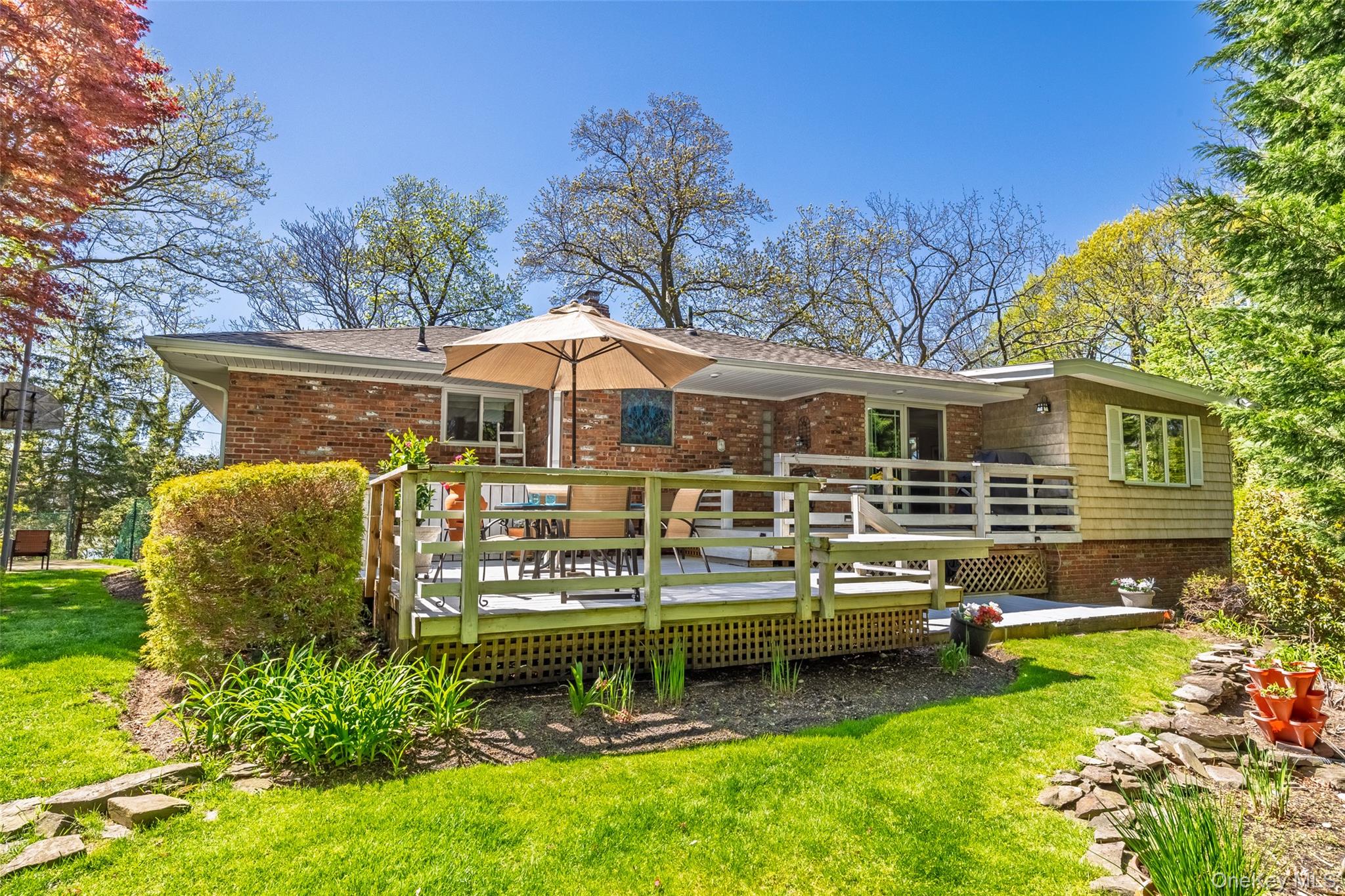 4 Knoll Top Road Stony Brook, NY 11790 - Photo 26 of 40