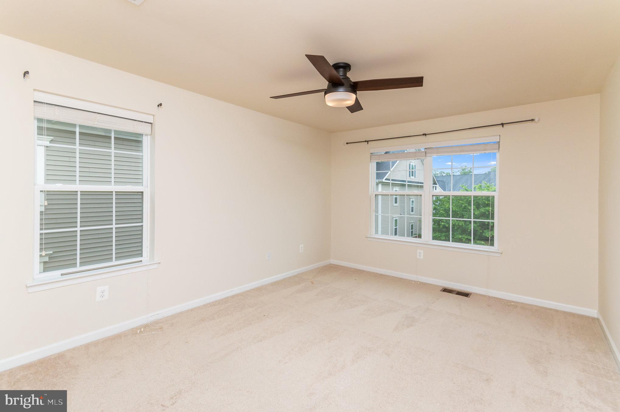 4722 Dane Ridge Circle Woodbridge, VA 22193 - Photo 21 of 28 an empty room with a window
