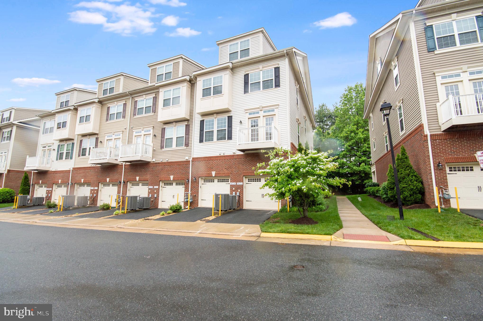4722 Dane Ridge Circle Woodbridge, VA 22193 - Photo 23 of 28 a view of a building with a street