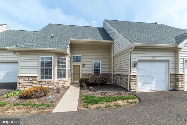 $425,000 | 505 Plymouth Court, Warrington, PA 18976