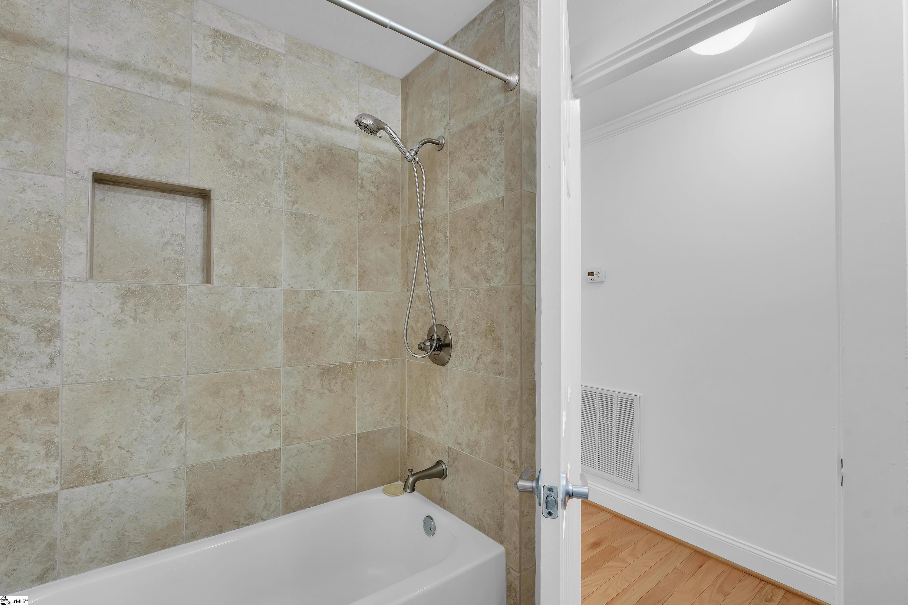 317 Briarcliff Drive Greenville, SC 29607 - Photo 23 of 36