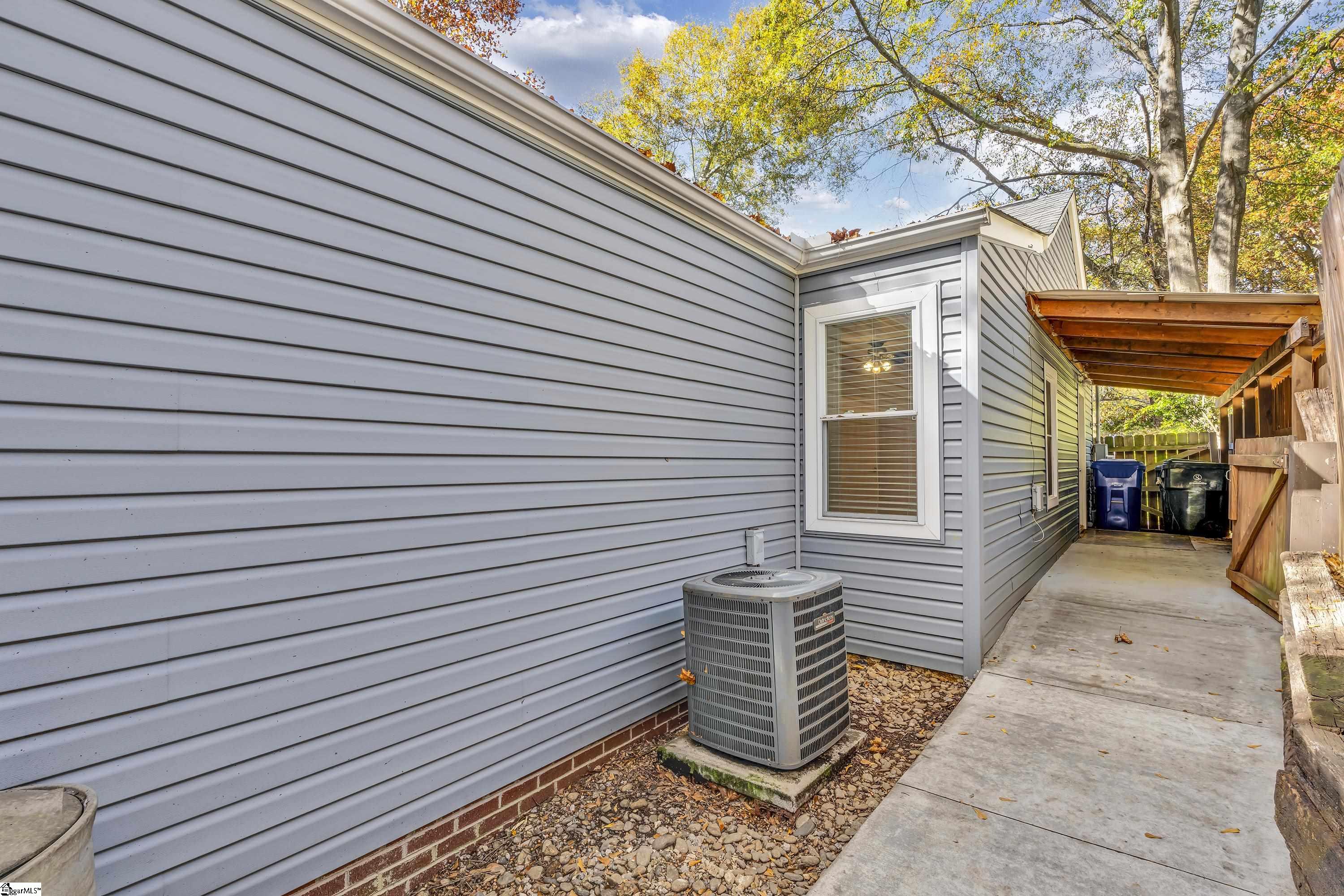 317 Briarcliff Drive Greenville, SC 29607 - Photo 33 of 36