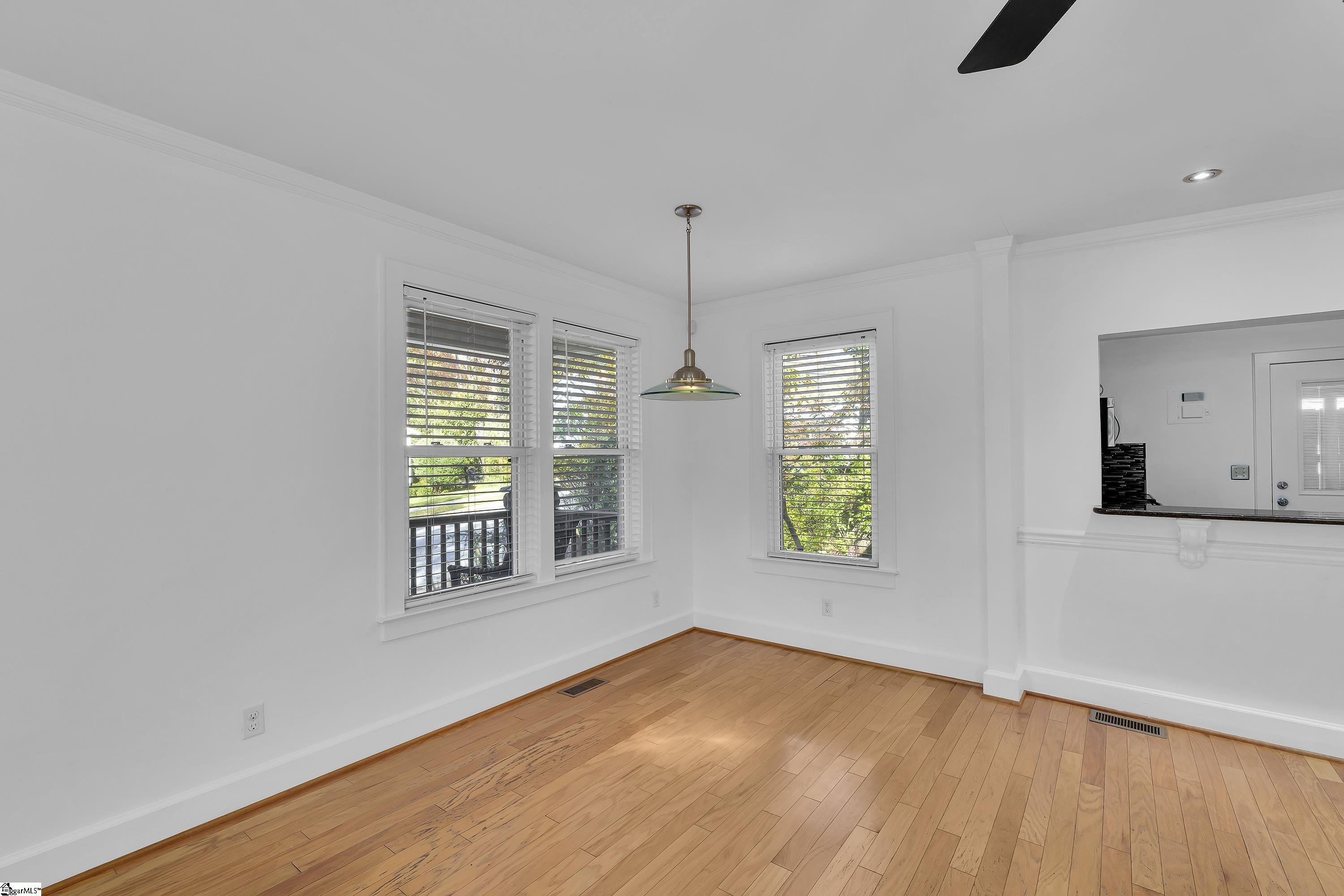 317 Briarcliff Drive Greenville, SC 29607 - Photo 9 of 36