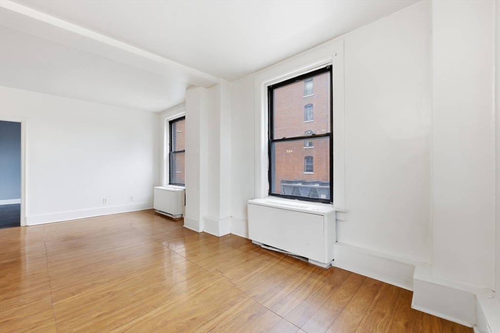 140 Chestnut Street, Unit 319 Springfield, MA 01103 - Photo 25 of 39